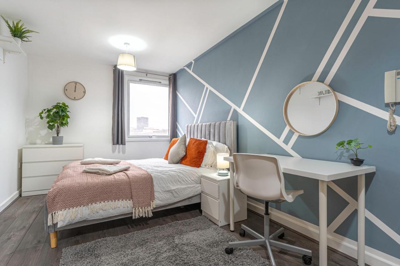 Jkg Property Solutions Presents Cosy City Apartment Coventry Eksteriør billede