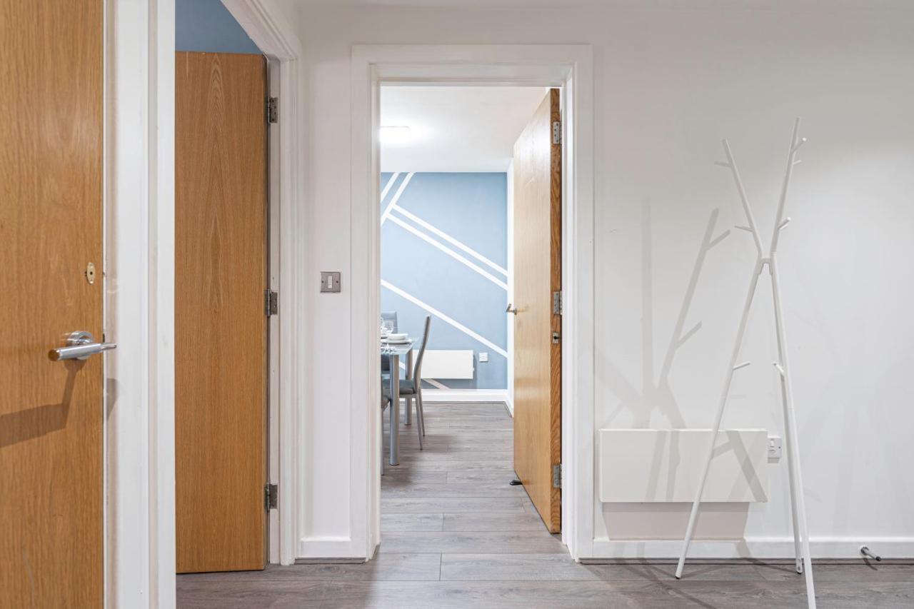 Jkg Property Solutions Presents Cosy City Apartment Coventry Eksteriør billede