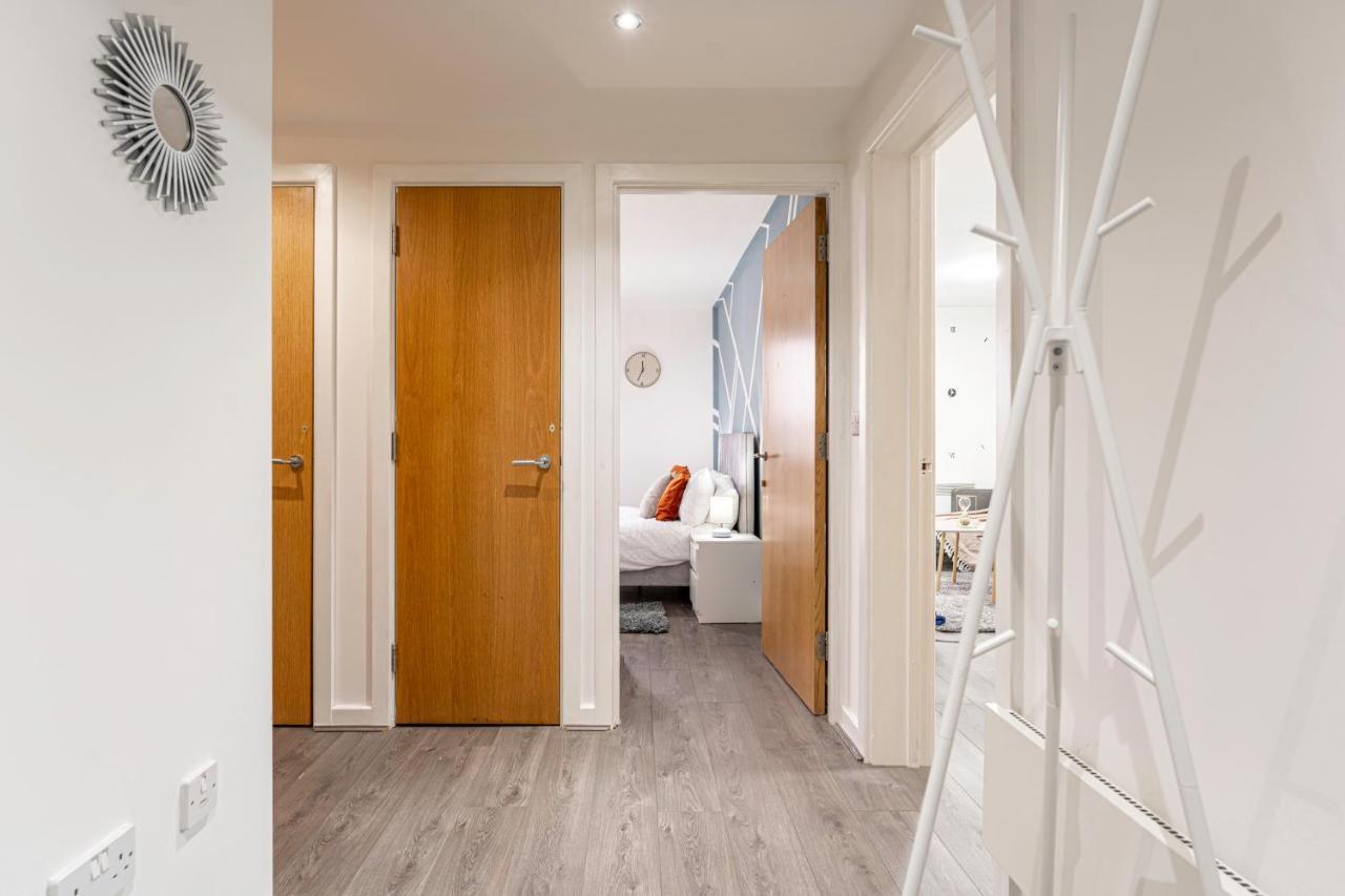 Jkg Property Solutions Presents Cosy City Apartment Coventry Eksteriør billede
