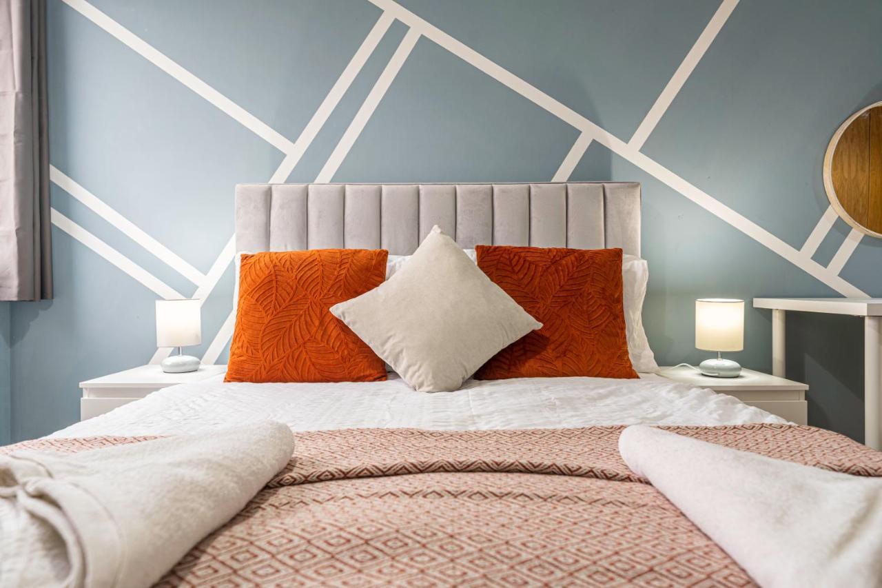 Jkg Property Solutions Presents Cosy City Apartment Coventry Eksteriør billede
